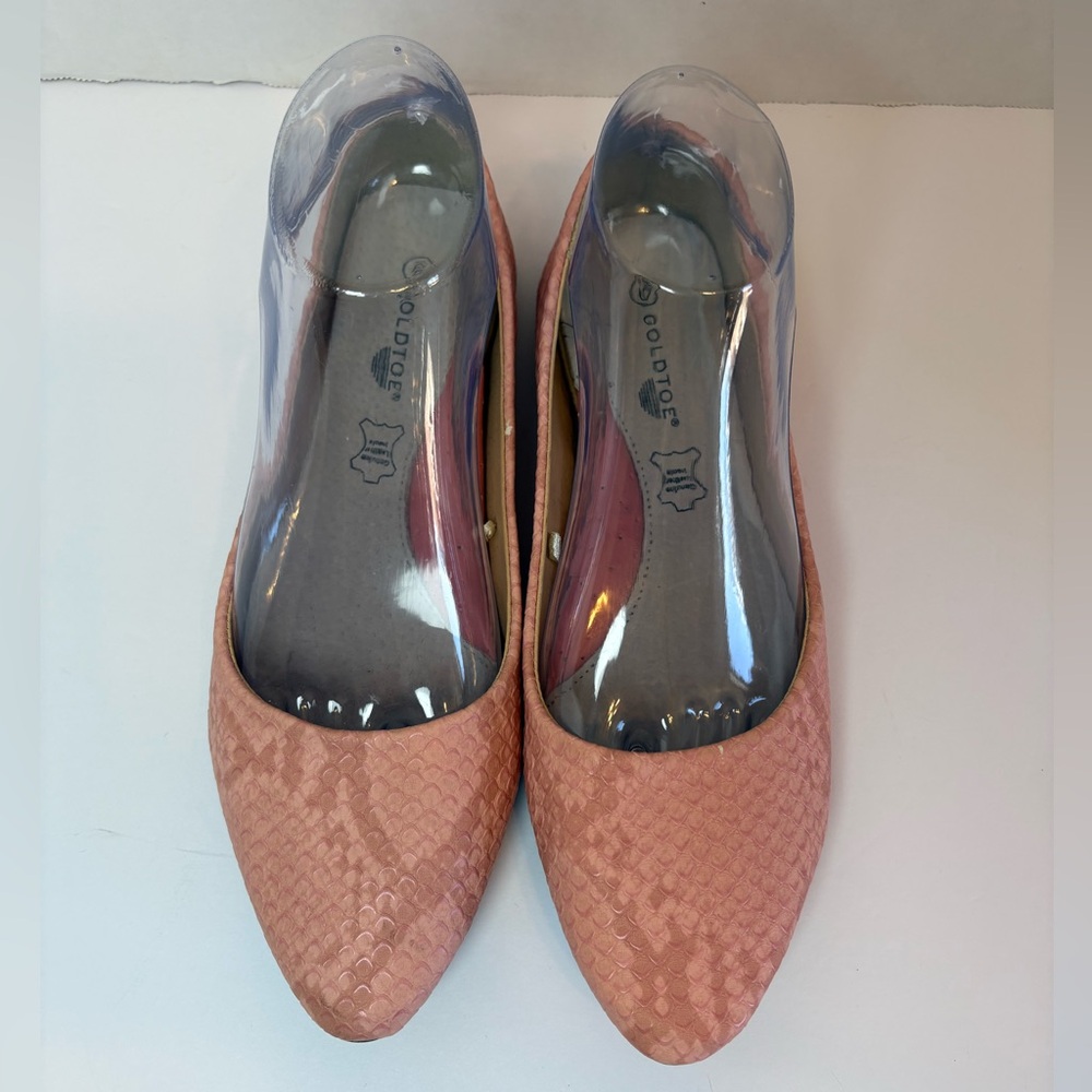 Gold Toe women’s peach pointed-toe ballet flats snakeskin textured 9 NWOT
